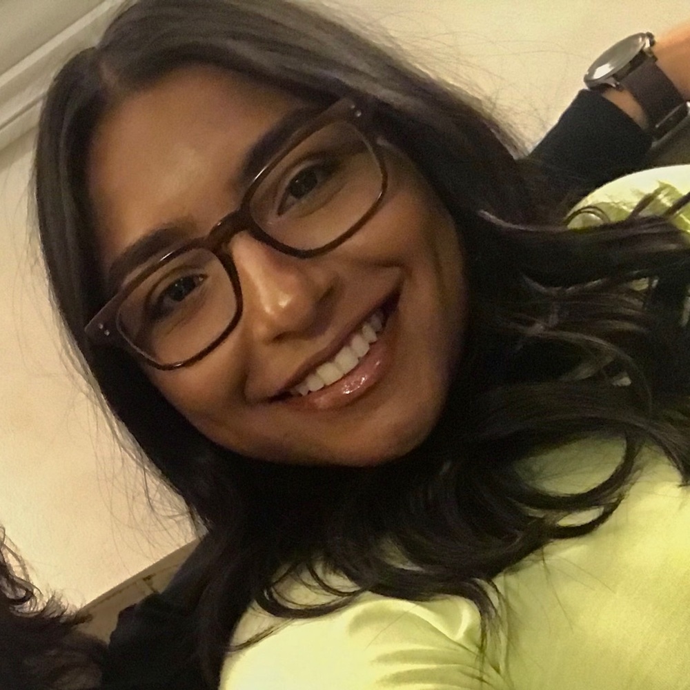 Meet your Posher, Daniela